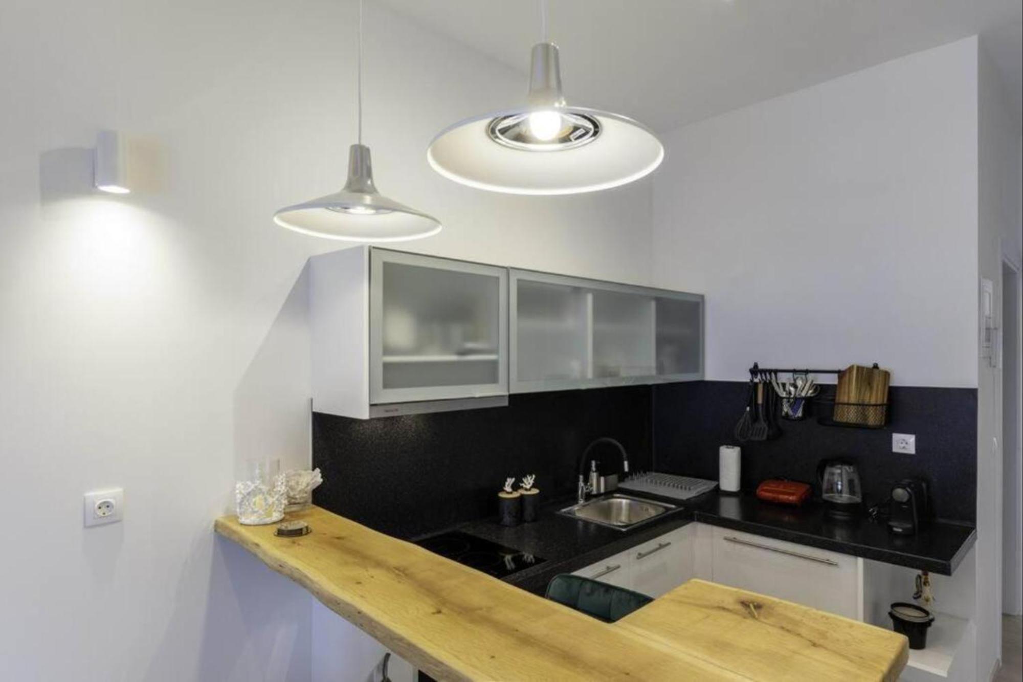 Phaedrus Living Modern Flat Gkyzi *